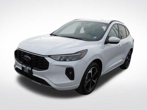 Oxford White 2023 Ford Escape ST-Line Select