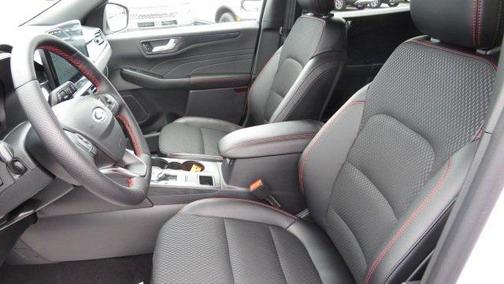 2025 Ford Escape ST-Line Elite