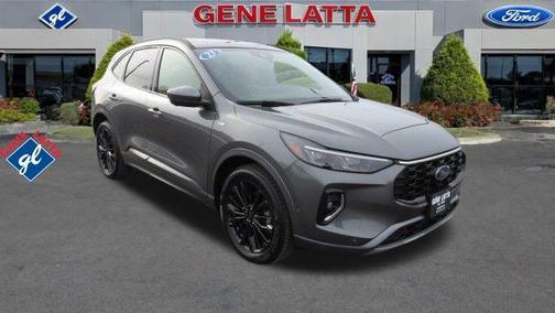 2023 Ford Escape ST-Line Elite