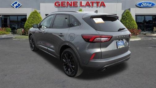 2023 Ford Escape ST-Line Elite