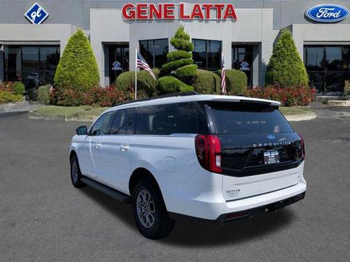 Star White Metallic Tri-Coat 2026 Ford Expedition Max Active 4x4