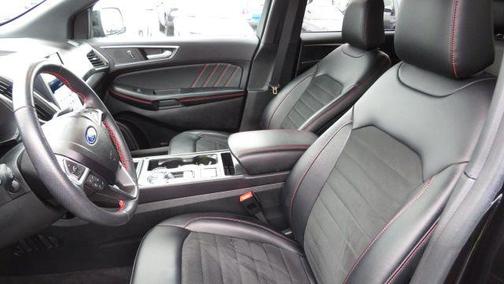 2022 Ford Edge ST Line