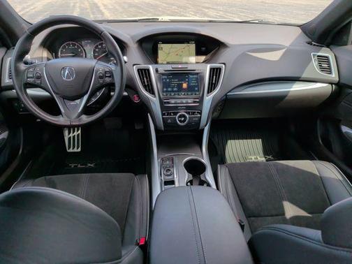 Bellanova White Pearl 2018 Acura TLX Technology