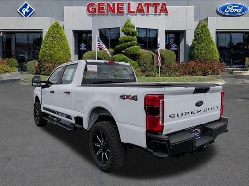 Oxford White 2025 Ford F-250 XL