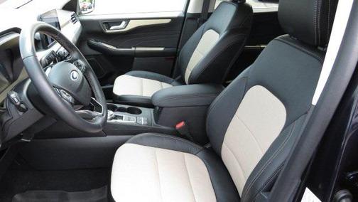2021 Ford Escape Titanium
