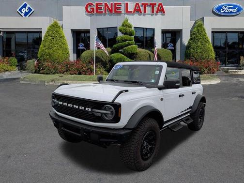 Oxford White 2024 Ford Bronco Wildtrak
