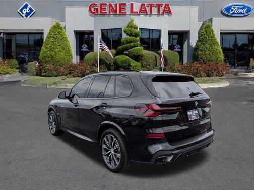Black Sapphire Metallic 2026 BMW X5 xDrive40i
