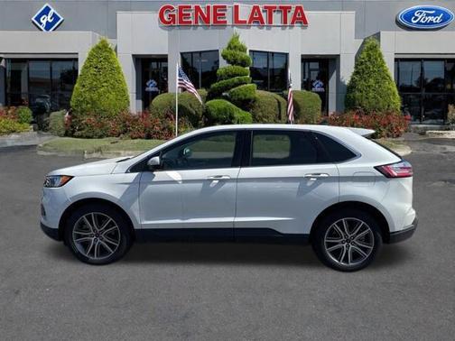 Star White Metallic Tri-Coat 2024 Ford Edge Titanium