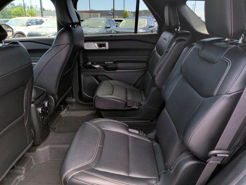 Black Metallic 2023 Ford Explorer ST