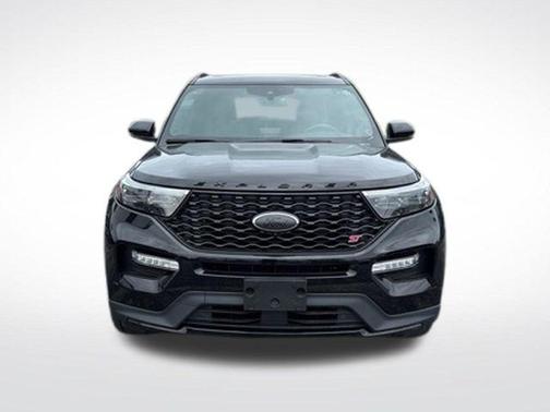 Black Metallic 2023 Ford Explorer ST