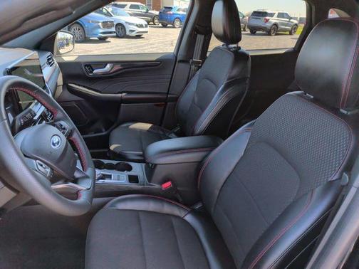 Agate Black Metallic 2024 Ford Escape ST-Line