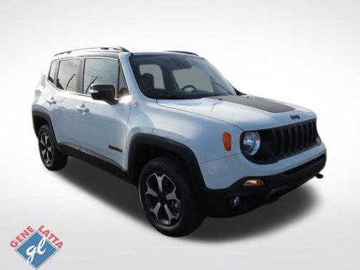 Alpine White Clearcoat 2022 Jeep Renegade Trailhawk