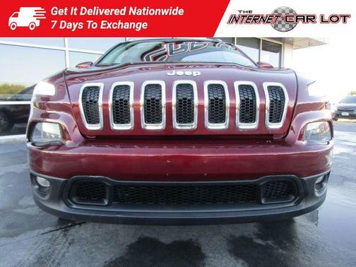 Photo 2 of 49 of 2018 Jeep Cherokee Limited