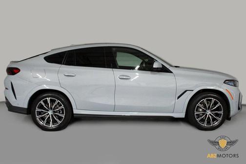 2025 BMW X6 xDrive40i
