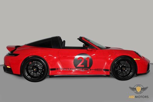 2025 Porsche 911 Targa 4 GTS