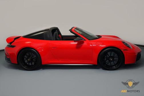 2025 Porsche 911 Targa 4 GTS