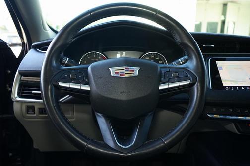 2020 Cadillac XT4 Premium Luxury