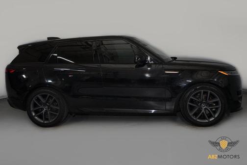 2023 Land Rover Range Rover Sport SE