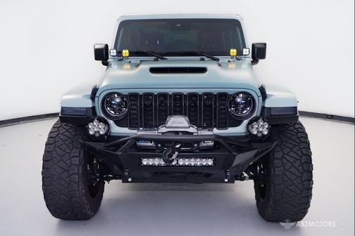Earl Clearcoat 2024 Jeep Wrangler Rubicon 392