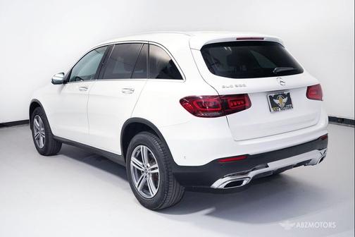 White 2022 Mercedes-Benz GLC 300 Base