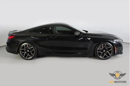 2022 BMW M8 Competition