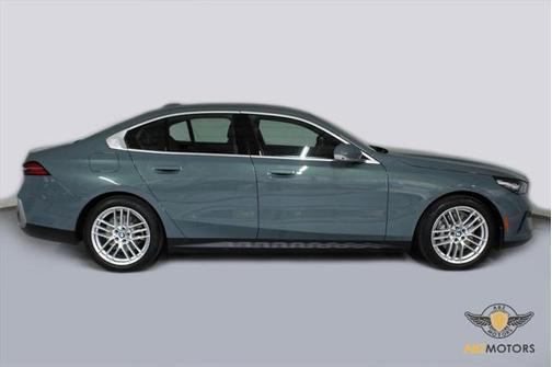 2024 BMW 530 i