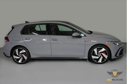 2022 Volkswagen Golf GTI 2.0T SE DSG