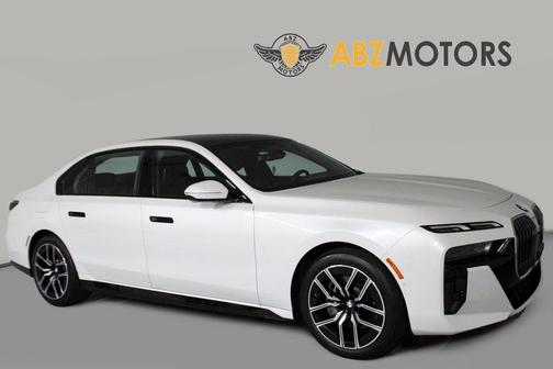 2025 BMW 740 i