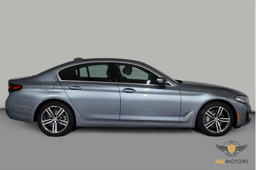 2021 BMW 530 530i
