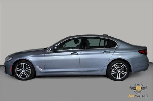 2021 BMW 530 530i