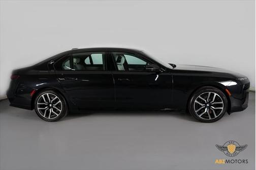2024 BMW 740 i xDrive