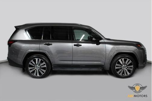 2025 Lexus LX 700h Luxury