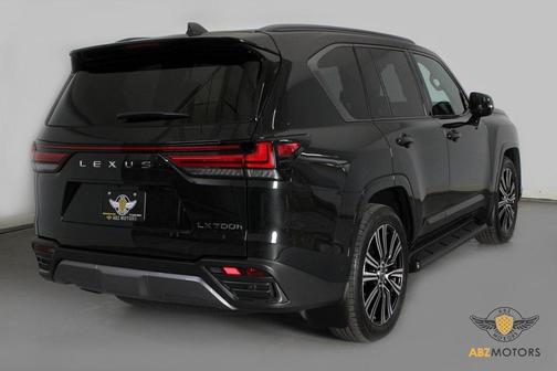 2025 Lexus LX 700h Luxury
