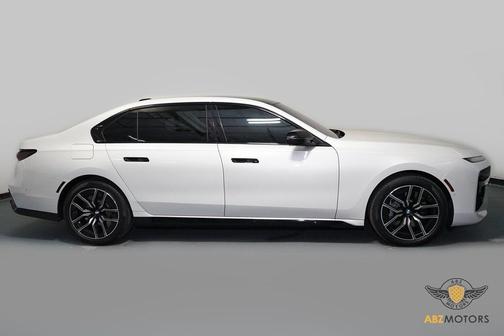 2023 BMW 760 i xDrive
