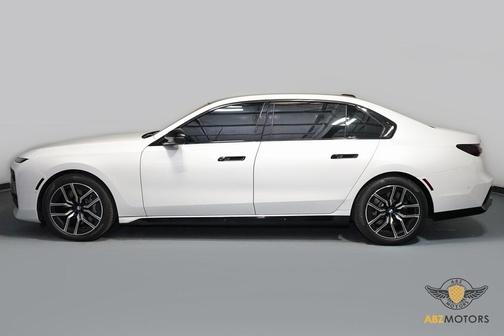 2023 BMW 760 i xDrive