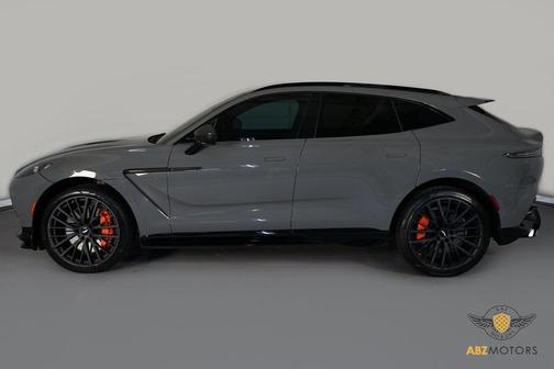 2023 Aston Martin DBX 707