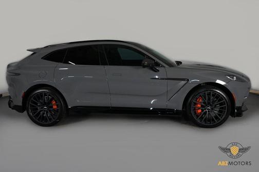 2023 Aston Martin DBX 707