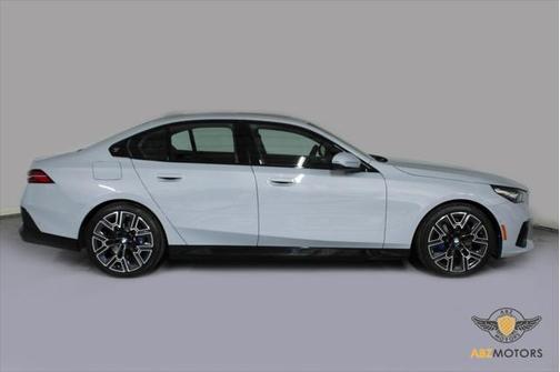 2024 BMW 530 i xDrive