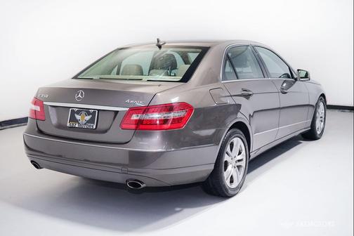 Pearl Beige Metallic 2011 Mercedes-Benz E-Class E 350