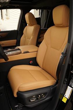 2025 Lexus LX 600 Luxury