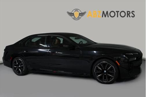 2023 BMW 740 i