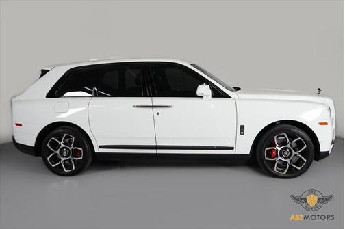 2022 Rolls-Royce Cullinan Black Badge
