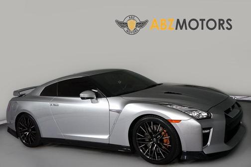 2023 Nissan GT-R Premium Dual-clutch 6-Speed Transmission