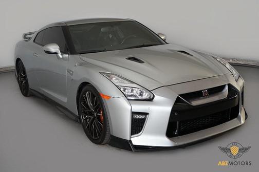 2023 Nissan GT-R Premium Dual-clutch 6-Speed Transmission