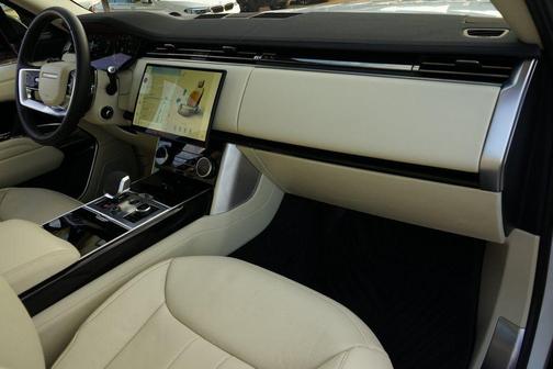 2023 Land Rover Range Rover P400 SE