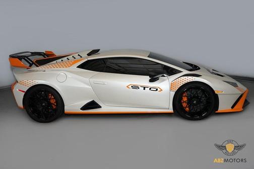 2022 Lamborghini Huracan STO Coupe