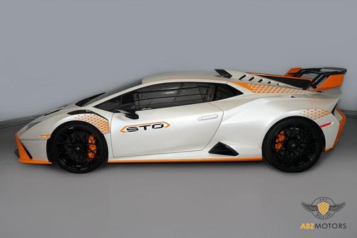 2022 Lamborghini Huracan STO Coupe