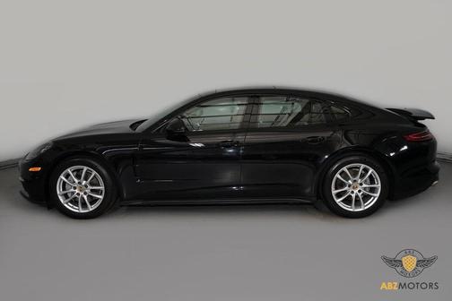 2018 Porsche Panamera Base