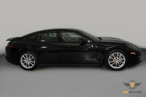 2018 Porsche Panamera Base