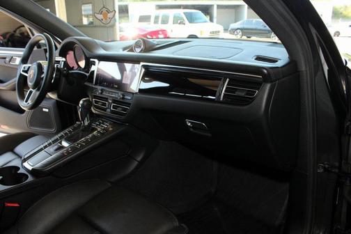 2019 Porsche Macan S